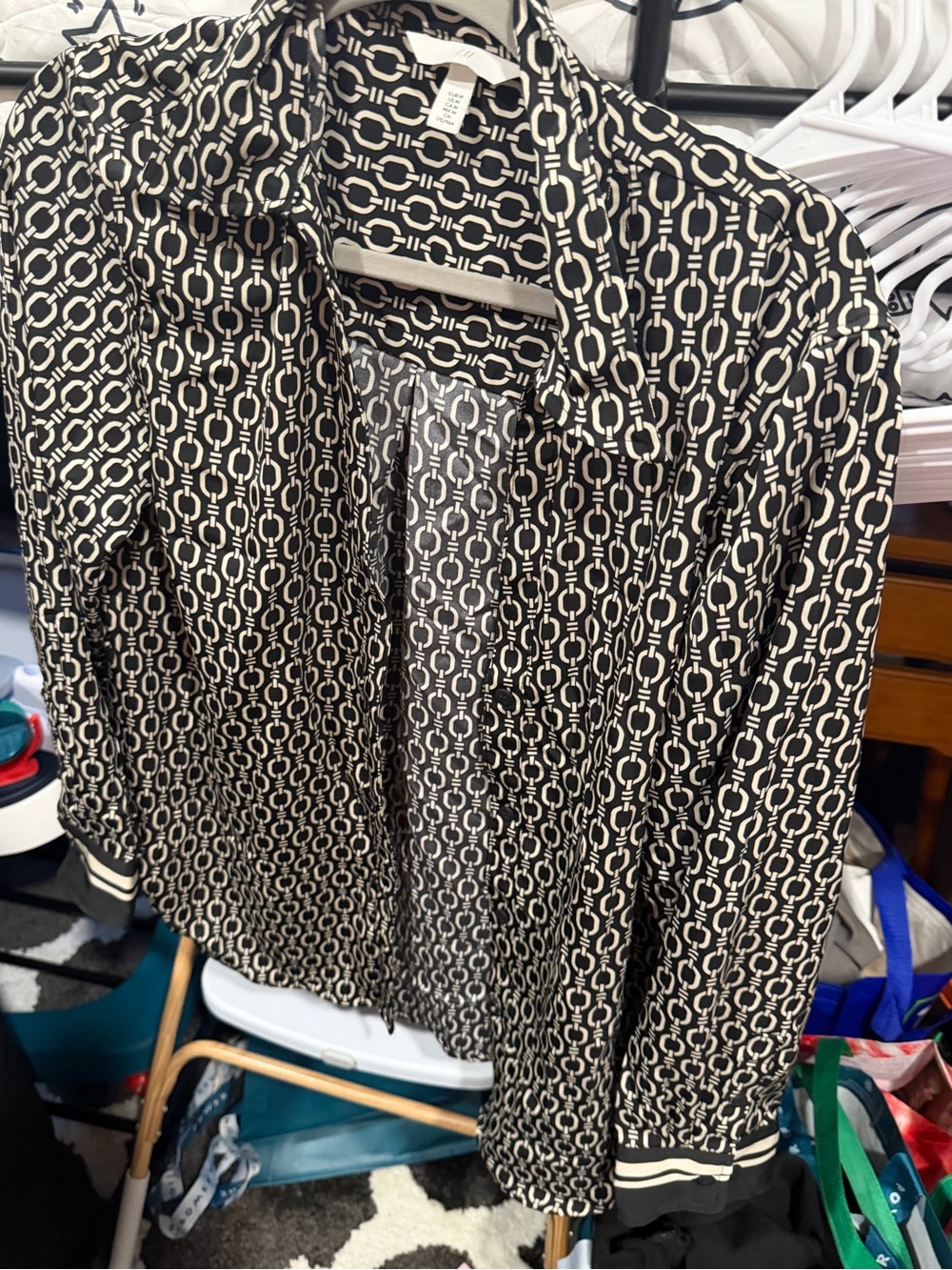 H&M Black and Cream Chain-Pattern Shirt
